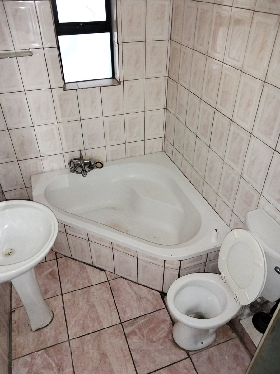 2 Bedroom Property for Sale in Scottsville Western Cape